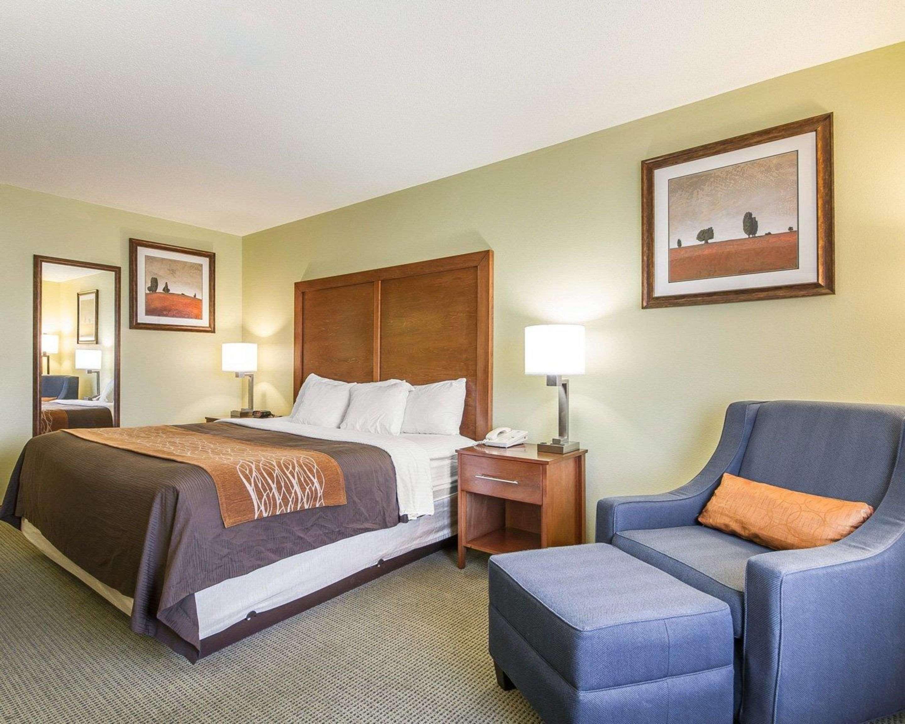 Comfort Inn & Suites Black River Falls I-94 מראה חיצוני תמונה