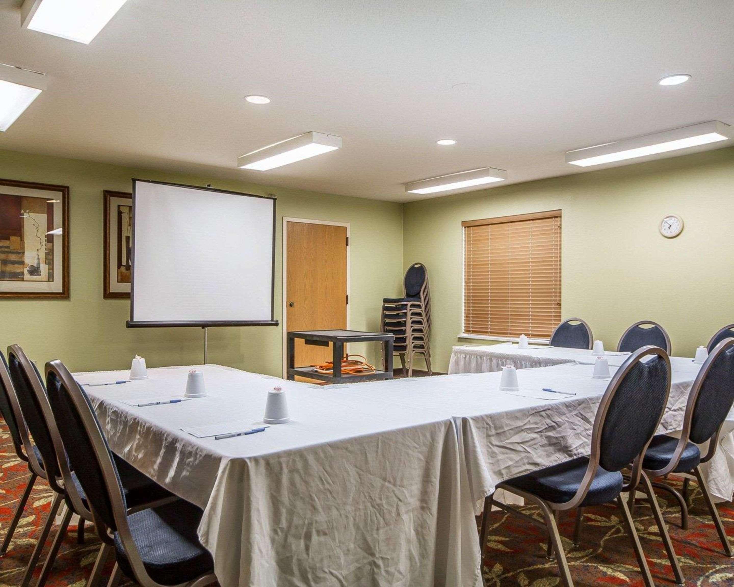 Comfort Inn & Suites Black River Falls I-94 מראה חיצוני תמונה