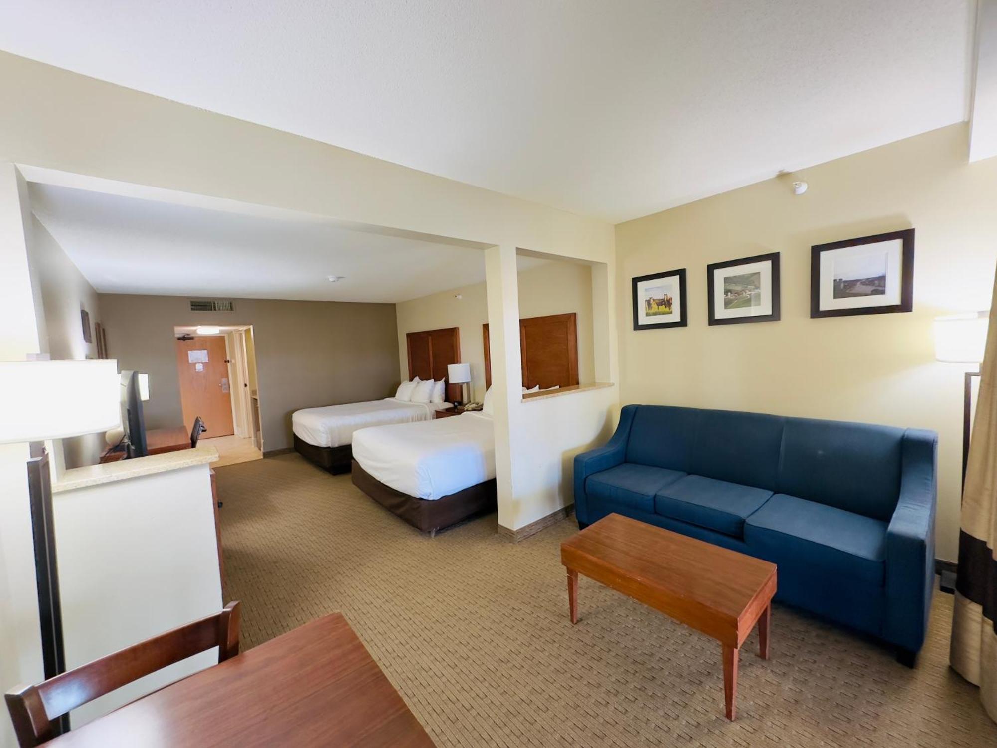 Comfort Inn & Suites Black River Falls I-94 מראה חיצוני תמונה